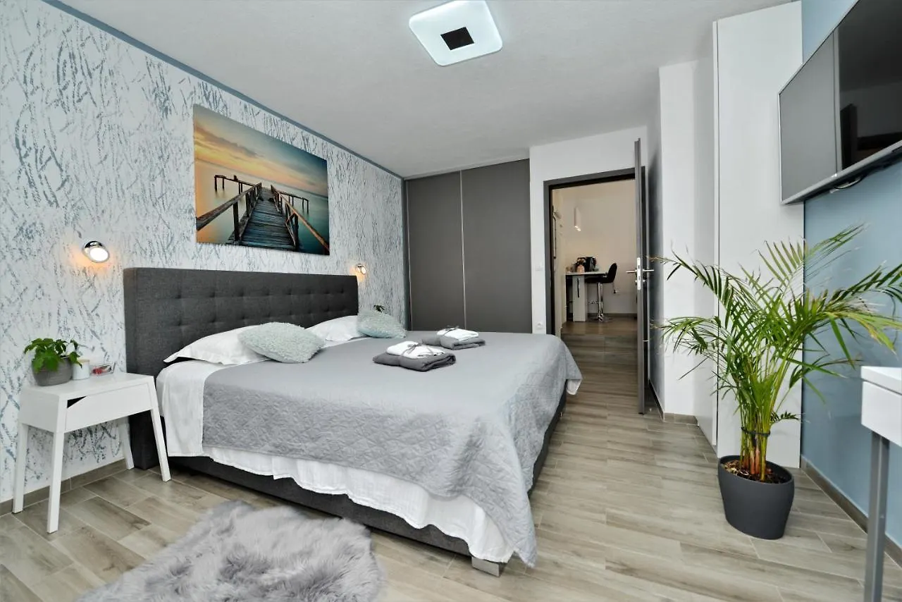Apartment Pop Holiday House Zadar