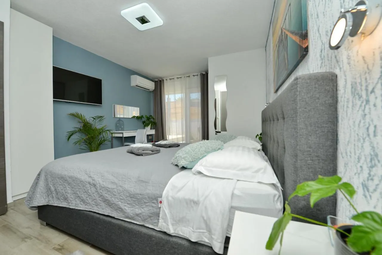 Apartment Pop Holiday House Zadar